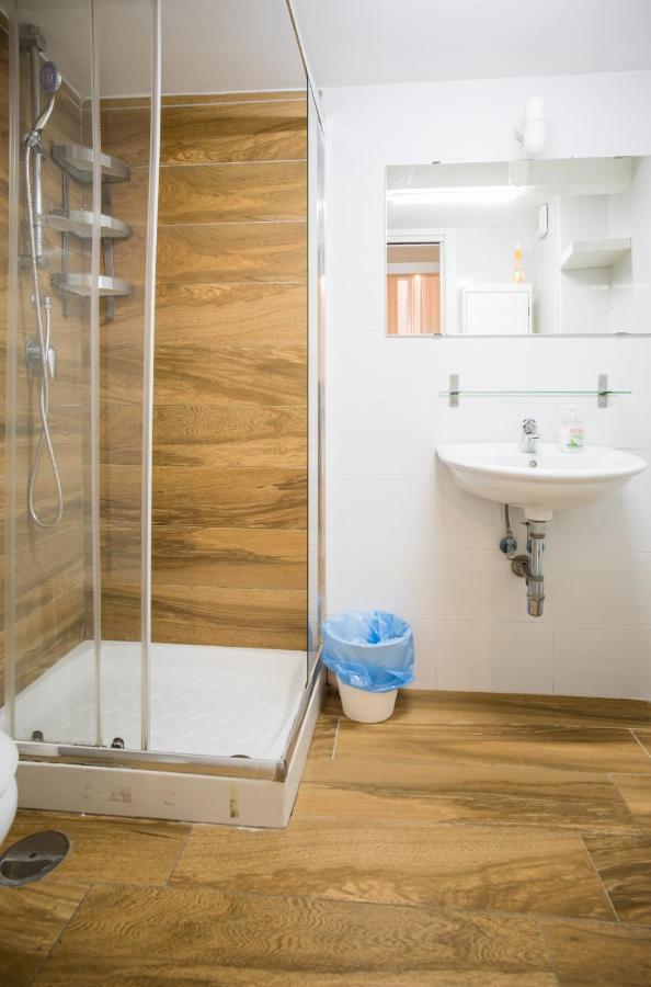 Stay In Naples Flats Toledo Экстерьер фото